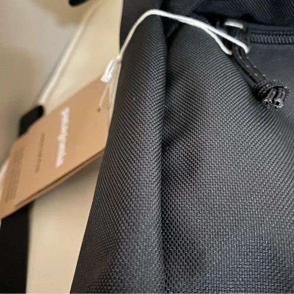 New with Tag Patagonia black lightweight backpack 🎒size 28L - Picture 4 of 9